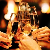 Aperitivo ADC – una calorosa accoglienza, un fruttuoso inizio Aperitivo ADC – una calorosa accoglienza, un fruttuoso inizio